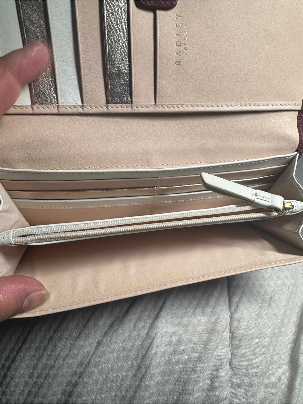 RADLEY LONDON Burgundy Wallet with Gold Umbrella and Cream Dog Scotty - Picture 3 of 8